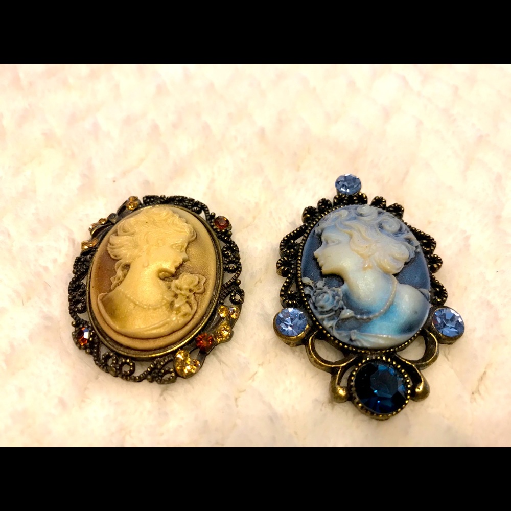 Victorian lady cameo brooch pin, small